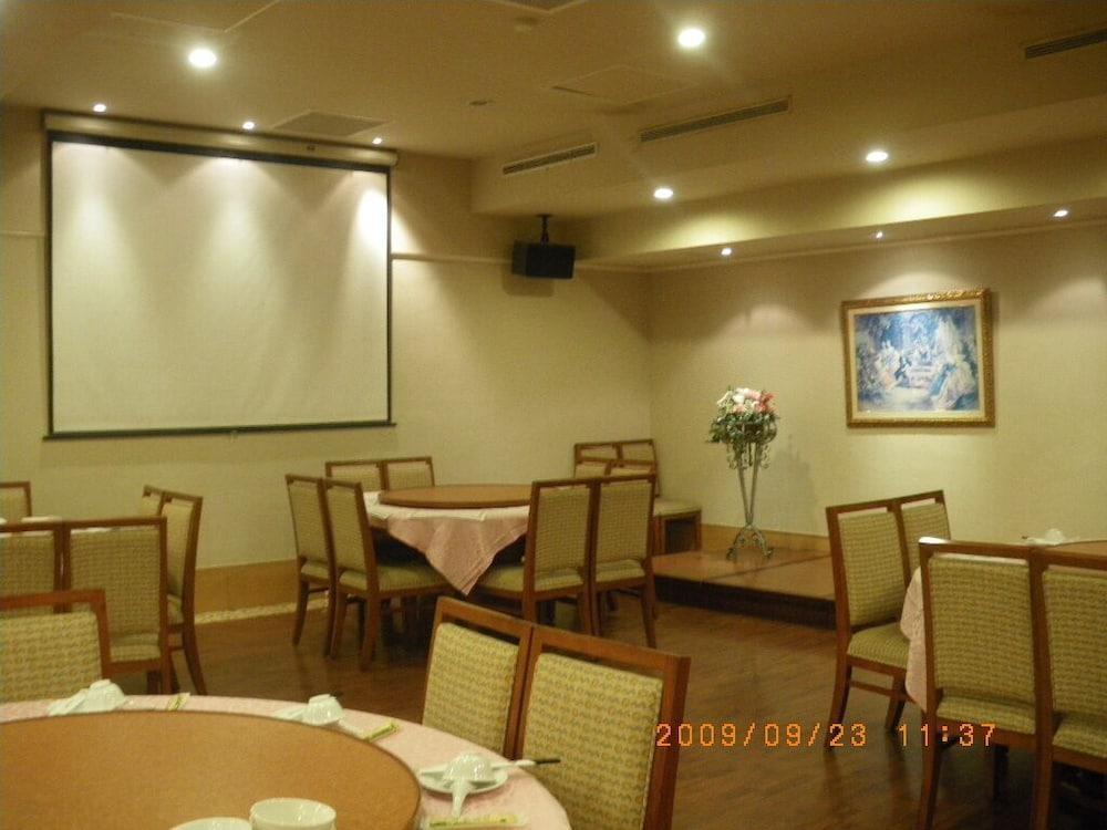Hualien Charming City Hotel Bagian luar foto