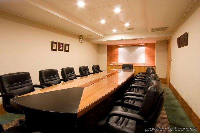 Hualien Charming City Hotel Bagian luar foto