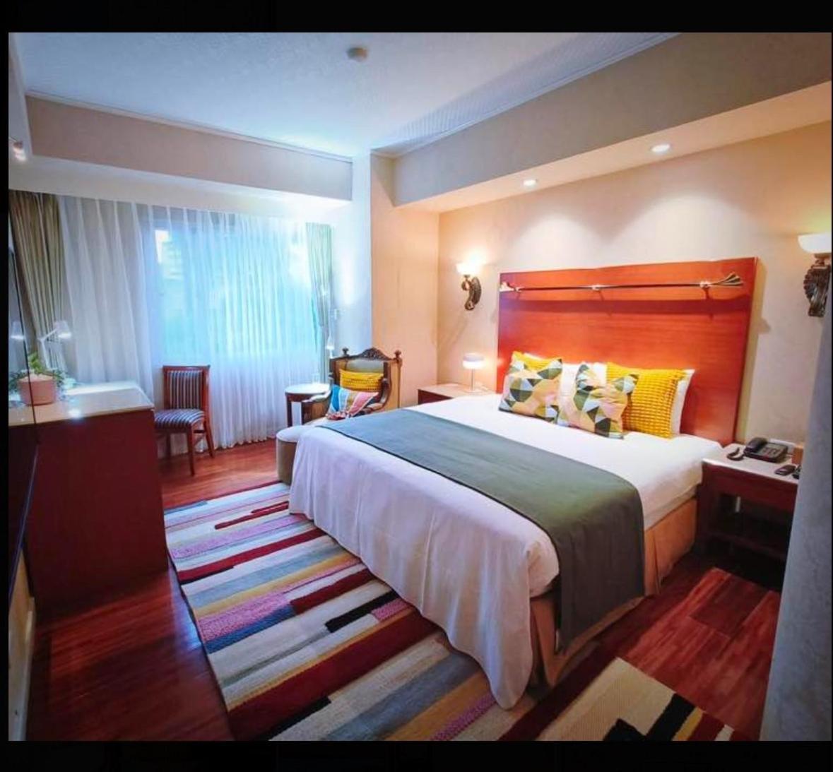 Hualien Charming City Hotel Bagian luar foto