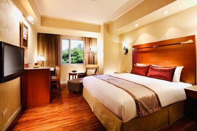 Hualien Charming City Hotel Bagian luar foto