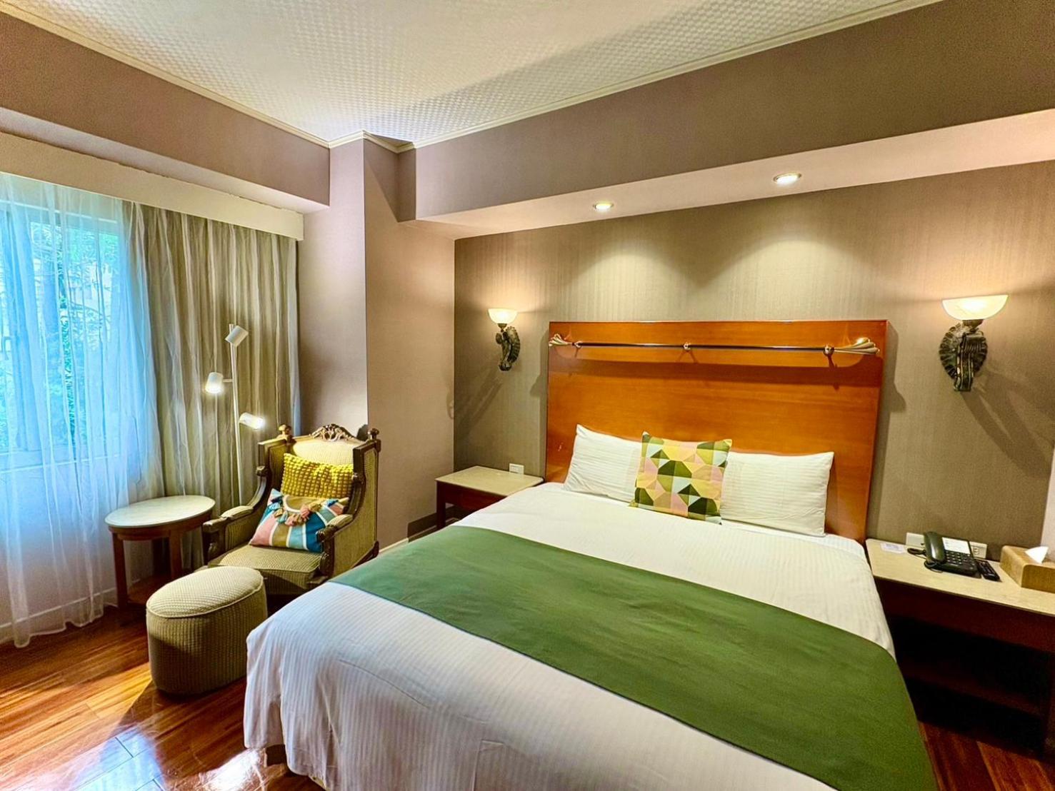 Hualien Charming City Hotel Bagian luar foto
