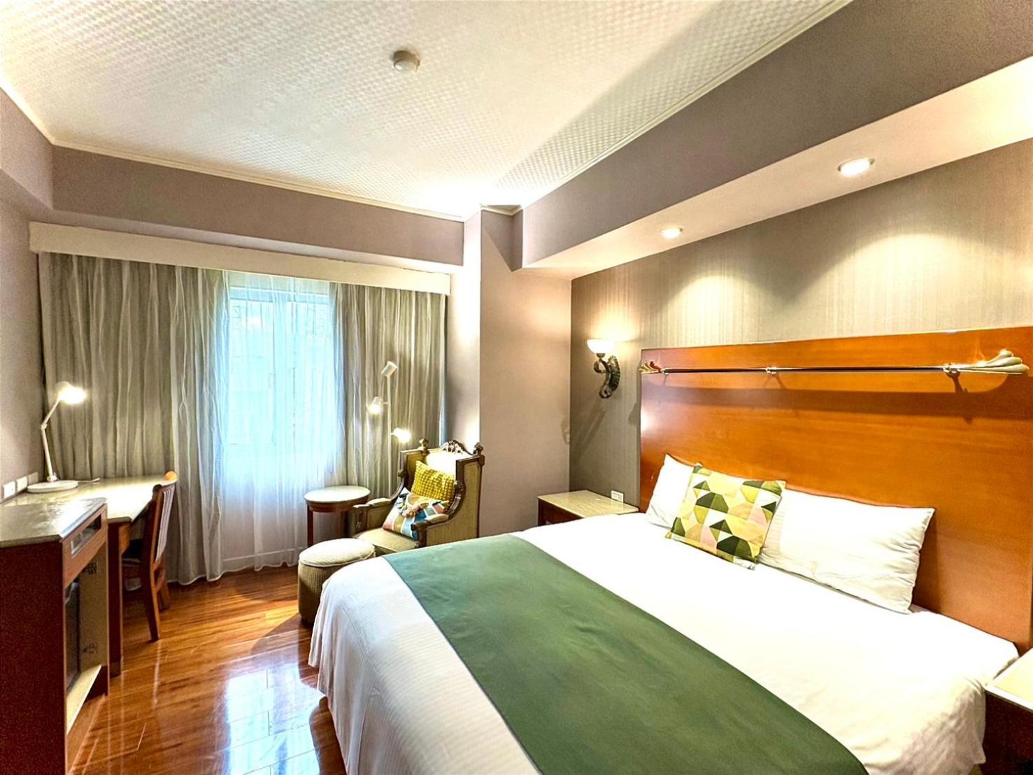 Hualien Charming City Hotel Bagian luar foto