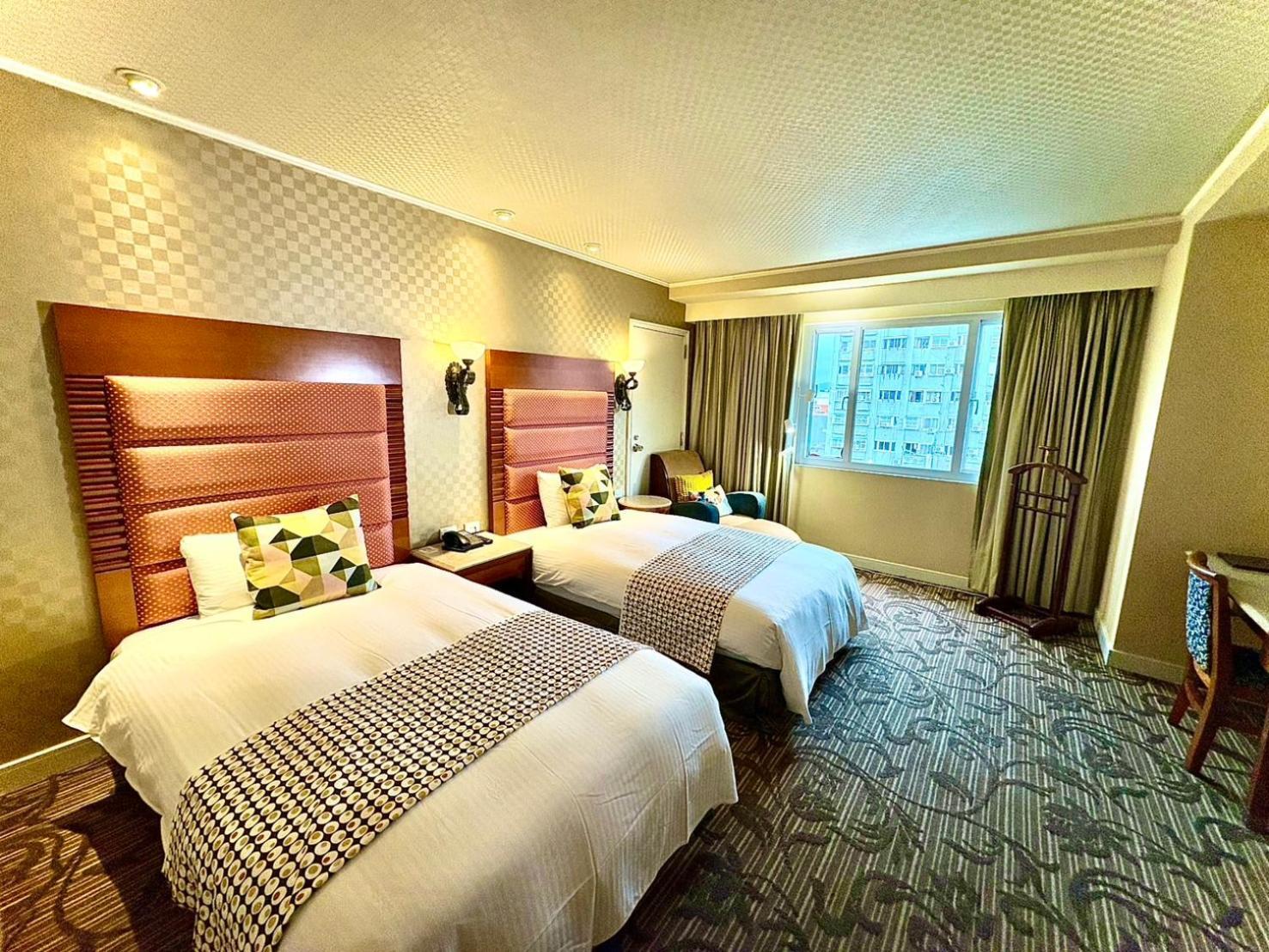 Hualien Charming City Hotel Bagian luar foto