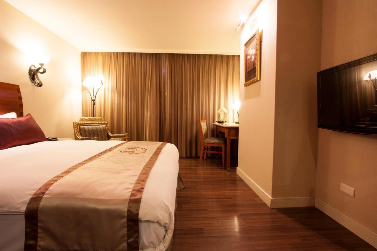 Hualien Charming City Hotel Bagian luar foto