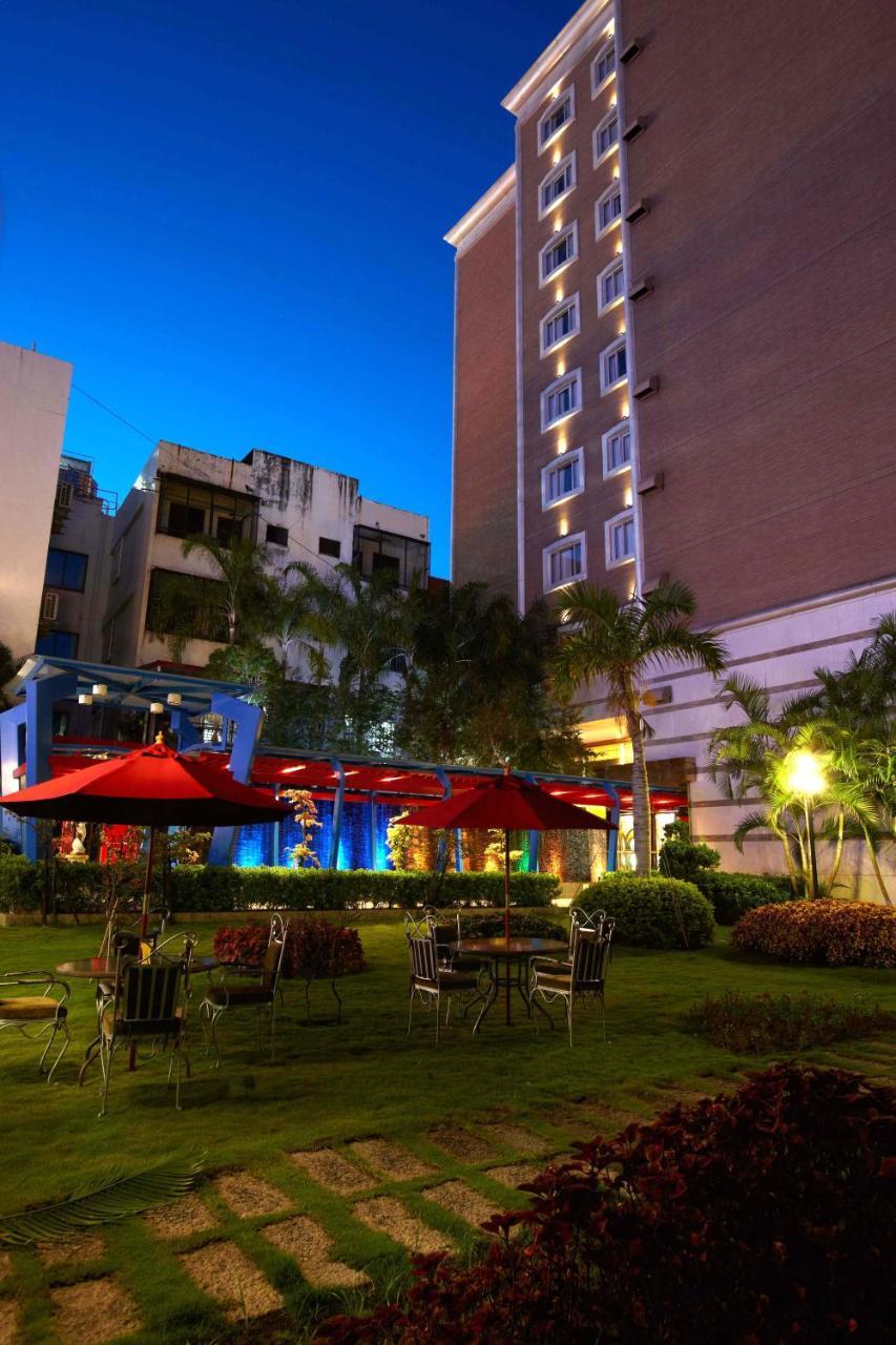 Hualien Charming City Hotel Bagian luar foto